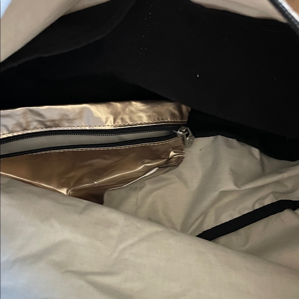 Jack Gomme Levant Tote Bag Champagne Metallic Shoulder Bag Travel Lightweight - Picture 10 of 12